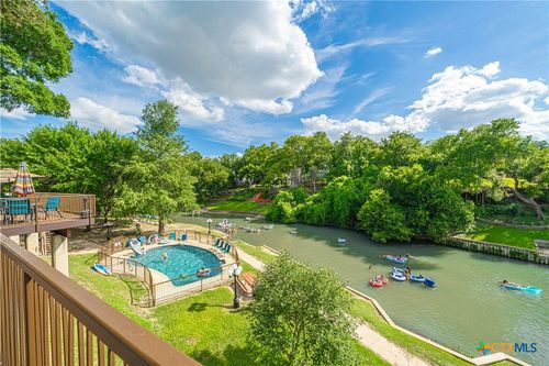 apt-a201-401 W Lincoln St, New Braunfels, TX, 78130-4554 | Card Image