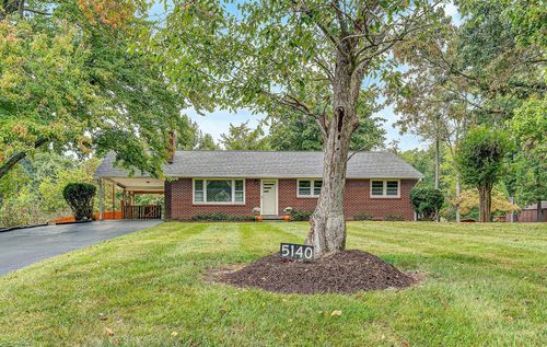 5140 Glenvar Heights Blvd, Salem, VA, 24153-5861 | Card Image