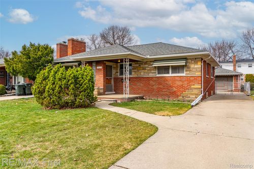 20219 Chalon St, Saint Clair Shores, MI, 48080-2232 | Card Image