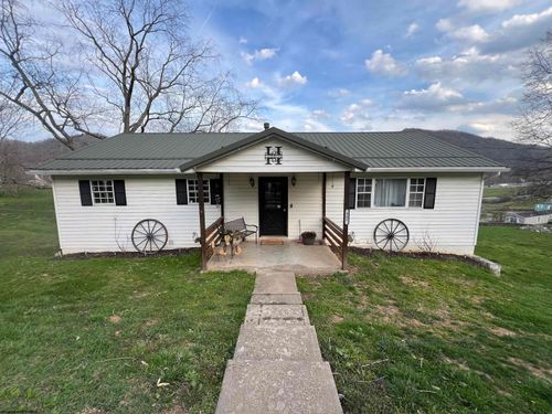 307 7th Ave, Burnsville, WV, 26335-4400 | Card Image