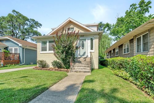 1920 6th Ave, Maywood, IL, 60153-3211 | Card Image