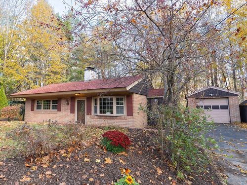 416 Pleasant St, Paxton, MA, 01612-1368 | Card Image