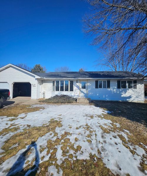 1390 Roosevelt Rd, Hastings, MN, 55033-1073 | Card Image