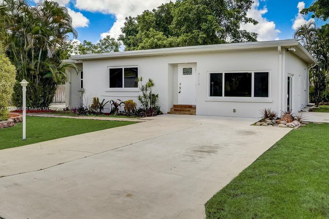 Hartwick Ln, West Palm Beach, FL 33415