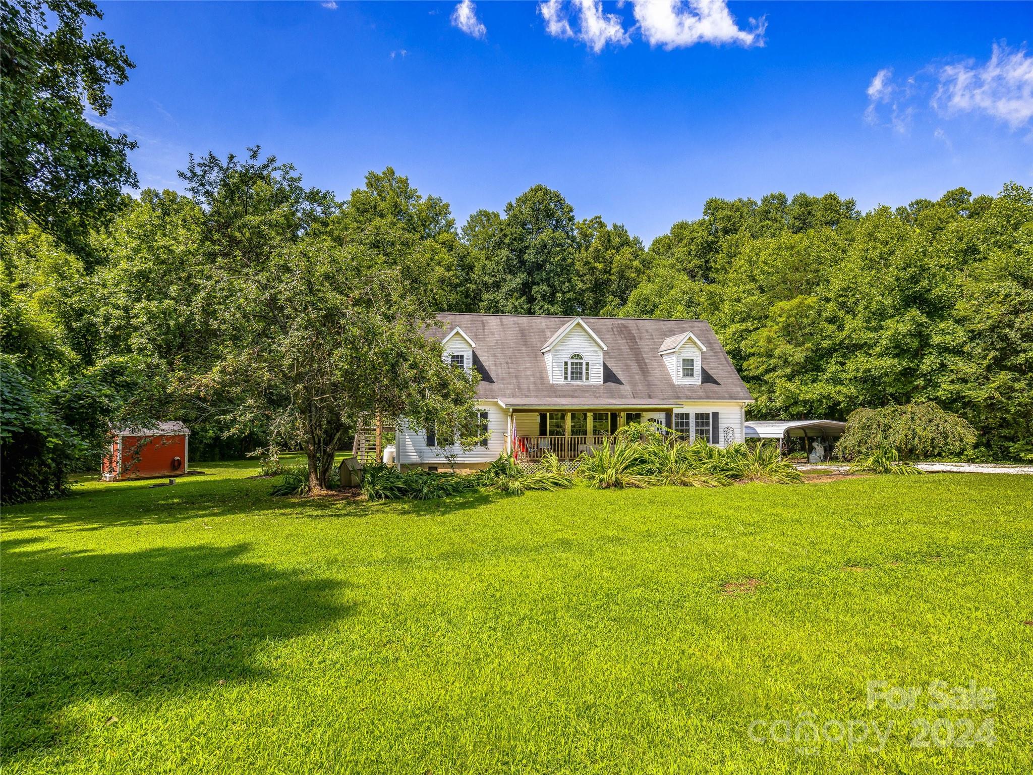 Stepp Rd, Hendersonville, NC 28792