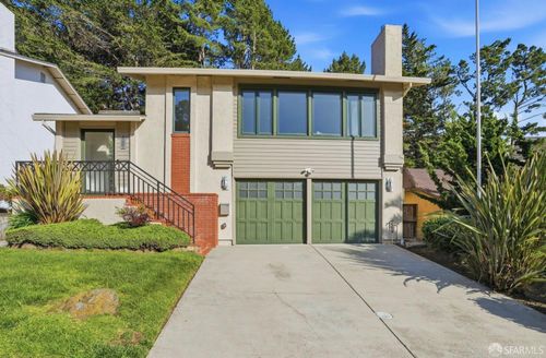1112 Oddstad Blvd, Pacifica, CA, 94044-3849 | Card Image