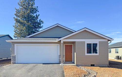 51783 Jubilee Pine Dr, La Pine, OR, 97739-8705 | Card Image