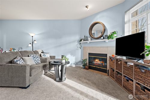 apt-g103-18930 Bothell Everett Hwy, Bothell, WA, 98012-5208 | Card Image