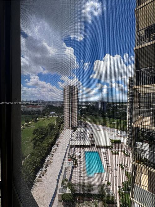1937-20379 W Country Club Dr, Aventura, FL, 33180-1666 | Card Image