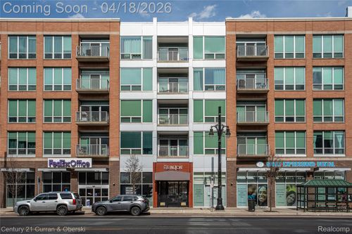 303-3670 Woodward Ave, Detroit, MI, 48201-2458 | Card Image