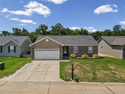 2050 Magnolia Way, Pevely, MO, 63070-1303 | Card Image