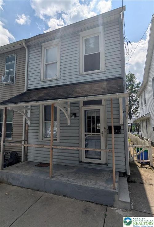 746 3rd St, CATASAUQUA, PA, 18032-2349 | Card Image