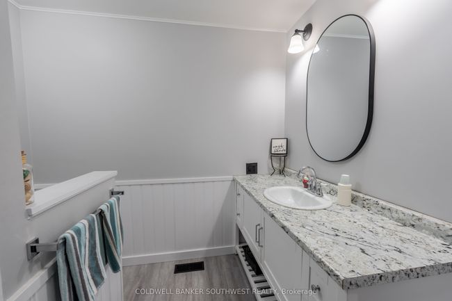 479 William St, House other with 3 bedrooms, 3 bathrooms and 4 parking in Saint Clair ON | Image 21