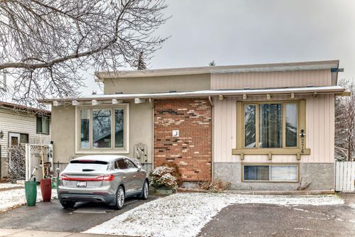 274 Templeview Way Ne, Calgary, AB, T1Y3Y9 | Card Image