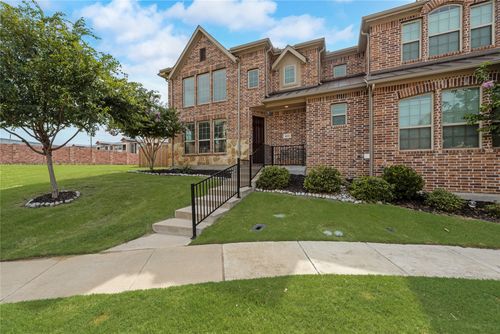 833 Ben Ln, Lewisville, TX, 75056-3921 | Card Image