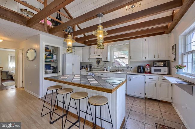 402 Swamp Rd, House other with 3 bedrooms, 2 bathrooms and null parking in MORGANTOWN PA | Image 11