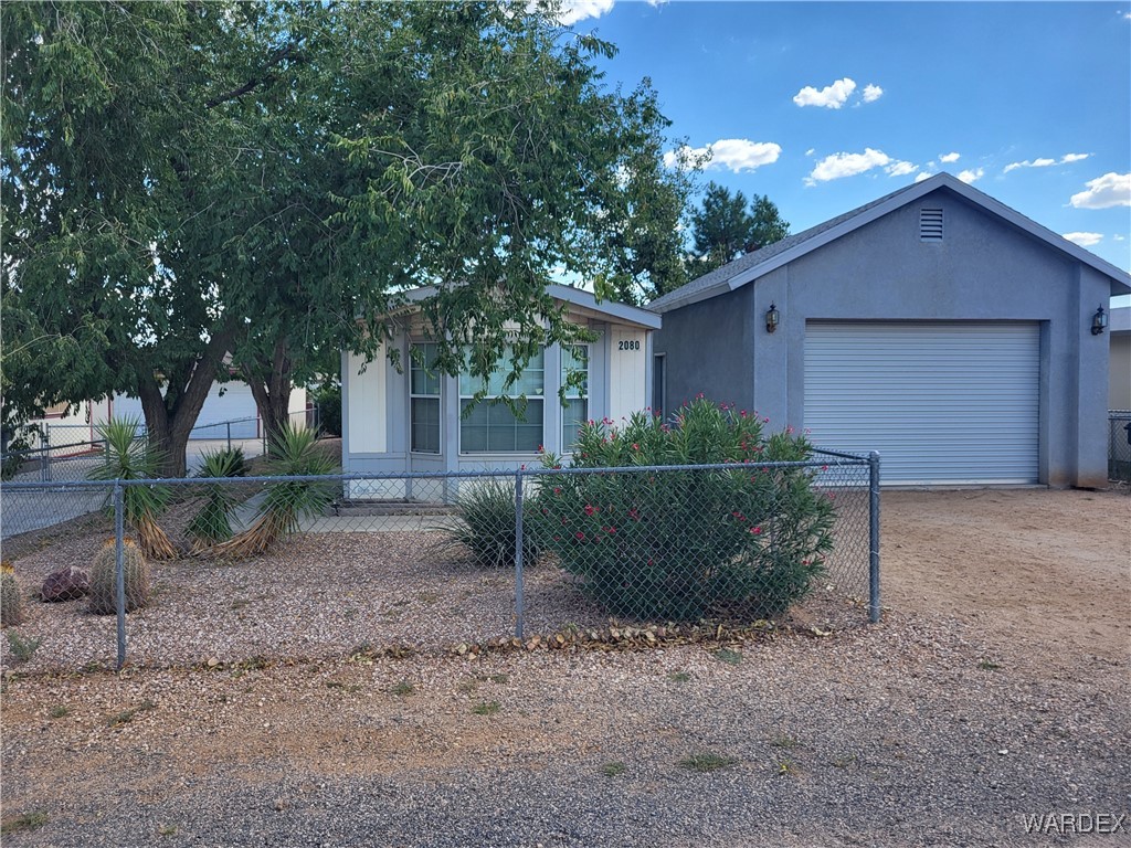 Lass Ave, Kingman, AZ 86409