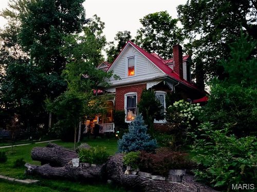 207 E 4th St, Hermann, MO, 65041-1131 | Card Image