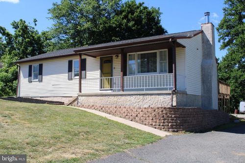 182 Rose Valley Rd, Pottstown, PA, 19464-1566 | Card Image