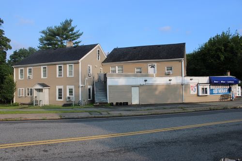 852 Hancock St, Abington, MA, 02351-1192 | Card Image