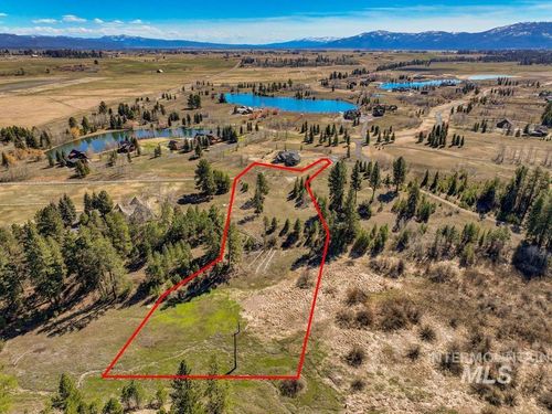 105 Saddle Ct, McCall, ID, 83638 | Card Image