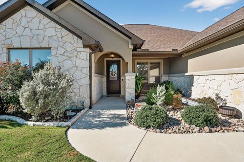 305 Western Sky Trl, Jarrell, TX, 76537-1777 | Card Image