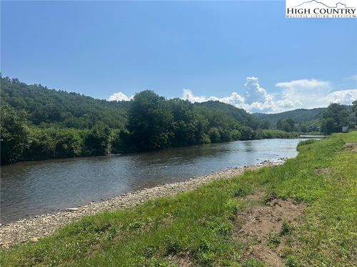 123 Railroad Grade Rd, Todd, NC, 28684 | Card Image