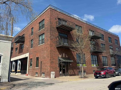 106-and-107-100 19th St, Rock Island, IL, 61201-8022 | Card Image