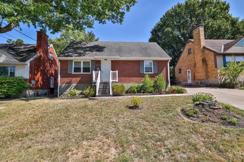 1246 Thurnridge Dr, Reading, OH, 45215-3942 | Card Image