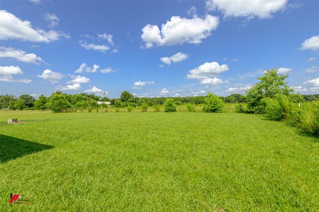 View of backyard from the doublewide | Image 36