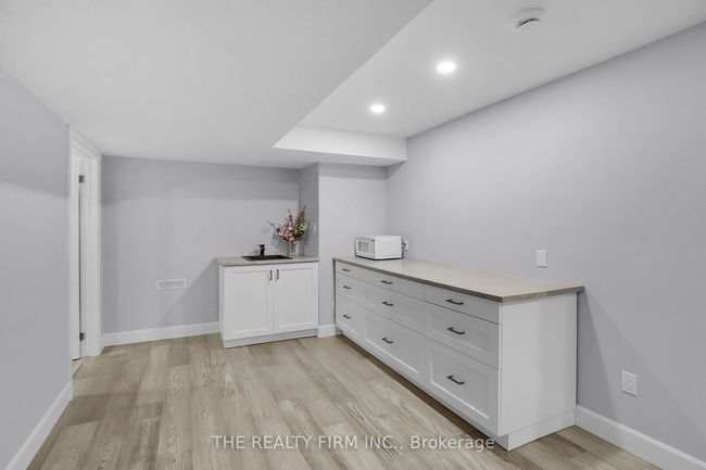 15 Mayapple Cres, House other with 5 bedrooms, 3 bathrooms and 4 parking in Ilderton ON | Image 30