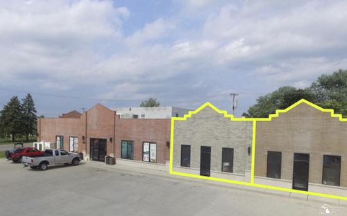 8196 N Dixie Hwy, Newport, MI, 48166-9703 | Card Image