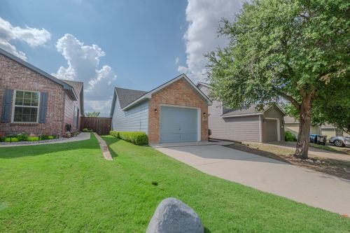 844 Village Point Ln, Fort Worth, TX, 76108-4616 | Card Image