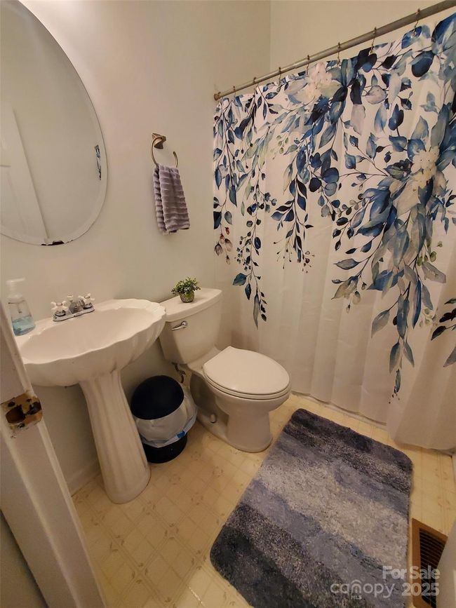 4000 Wilson Ln, House other with 3 bedrooms, 3 bathrooms and null parking in Charlotte NC | Image 24