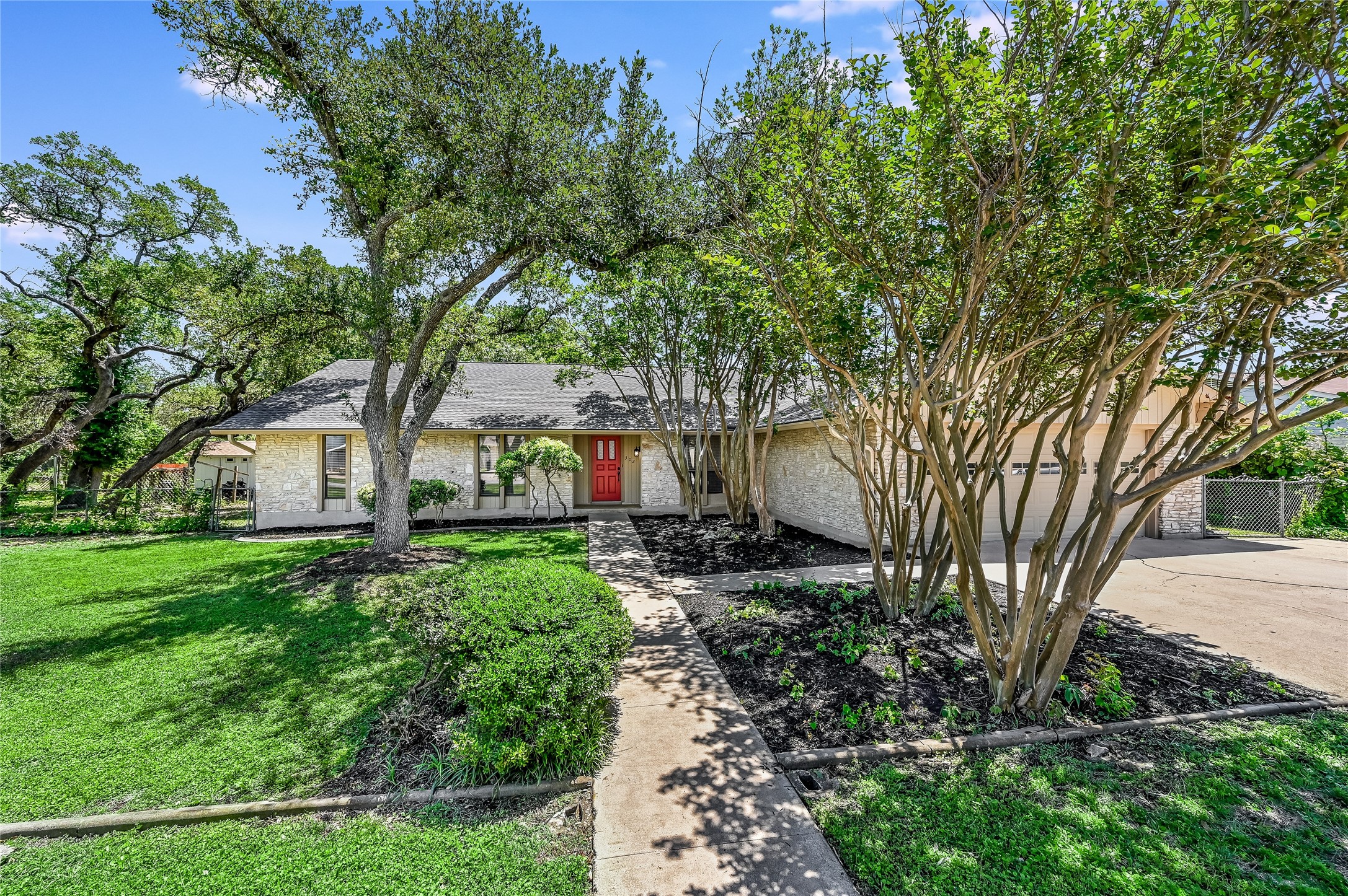 Hernandos Loop, Leander, TX 78641