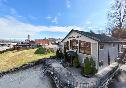 89 Sycamore St, Murphy, NC, 28906-2954 | Card Image