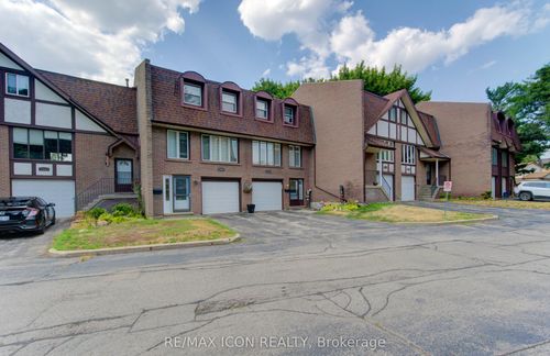 57-49 Cedarwoods Cres, Kitchener, ON, N2C2L1 | Card Image