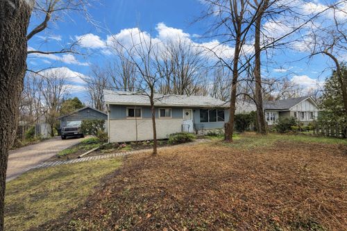 210 Hill Ave, Glen Ellyn, IL, 60137-4933 | Card Image