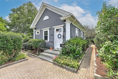 53 Avon St, Somerset, MA, 02726-5910 | Card Image