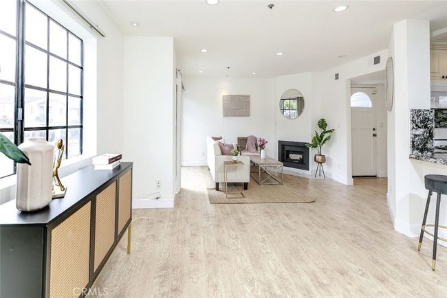 A1 - 501 E Palmer Ave, Condo with 3 bedrooms, 3 bathrooms and 2 parking in Glendale CA | Image 8