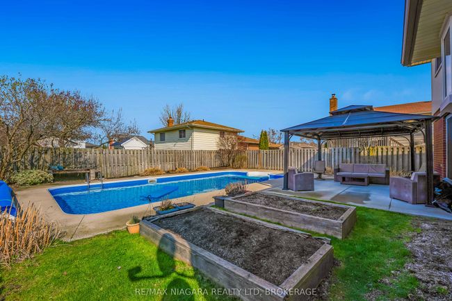 7639 Jubilee Dr, House other with 3 bedrooms, 3 bathrooms and 2 parking in Niagara Falls ON | Image 28
