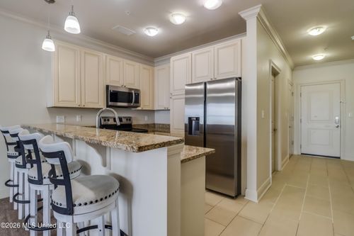 unit-203-630 Bay Cove Dr, Biloxi, MS, 39532-5557 | Card Image
