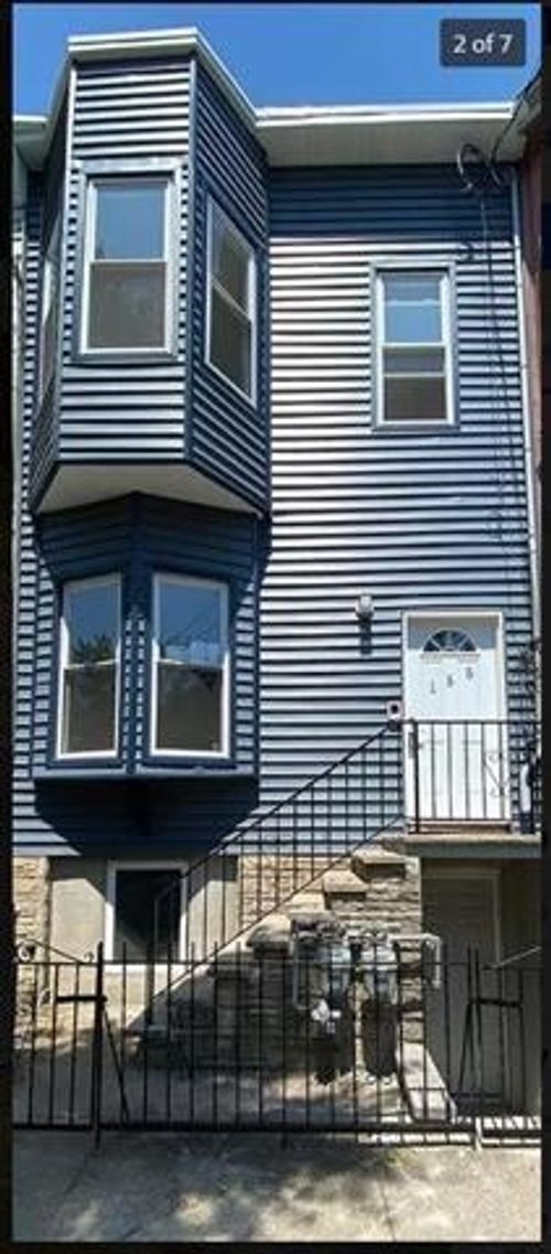 2-155 Chestnut Ave, Jersey City, NJ, 07306-1301 | Card Image