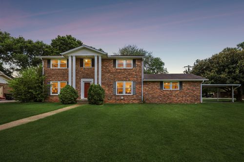 1323 Dawson Pl, Murfreesboro, TN, 37129-1802 | Card Image