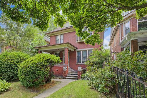 1481 Hubbard St, Detroit, MI, 48209-2453 | Card Image