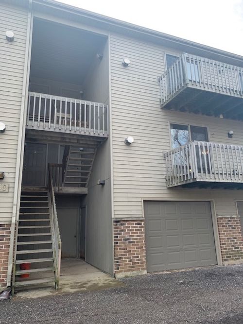 g-350 Woodridge Cir, South Elgin, IL, 60177-2388 | Card Image