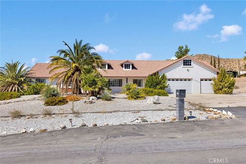 19070 Majela Rd, Apple Valley, CA, 92307 | Card Image