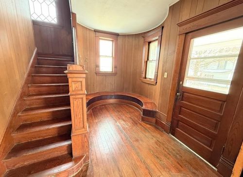 206 S 4th St, Iola, KS, 66749-3538 | Card Image