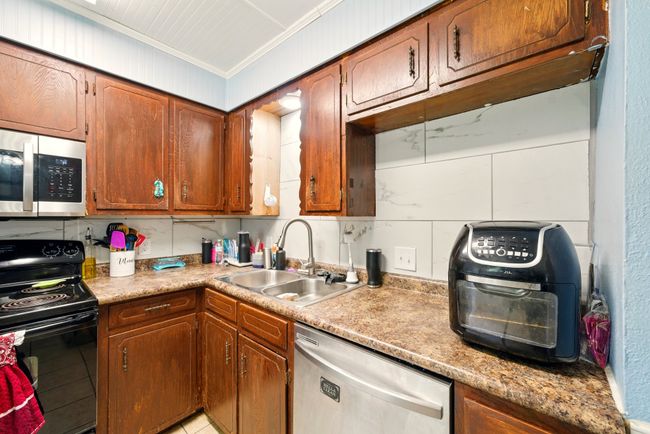 1101 Mckinney Ave, House other with 3 bedrooms, 2 bathrooms and null parking in Princeton TX | Image 5