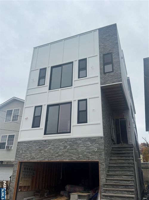 414 S 10th St, Newark, NJ, 07103-2129 | Card Image